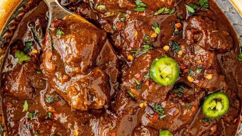 Authentic Texas Style Chili, homemade and freshly served