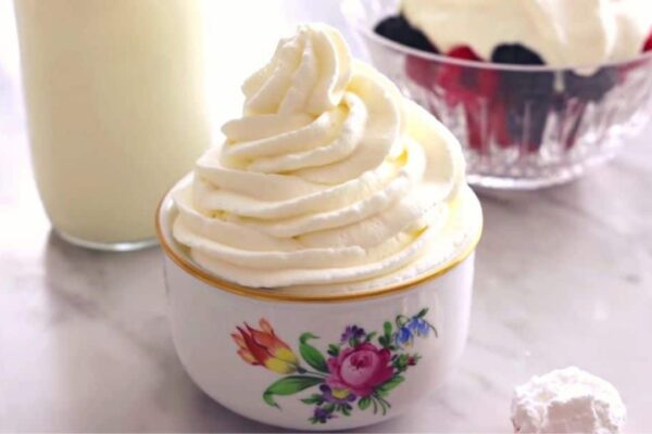 Whipped Cream Fast & Easy