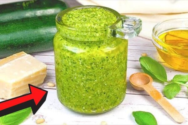 Zucchini Pesto with Just 6 Ingredients, homemade and freshly served