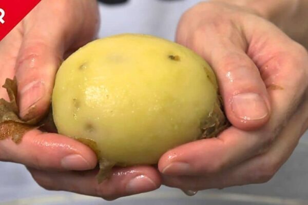 How to Peel a Potato With Your Bare Hands, homemade and freshly served
