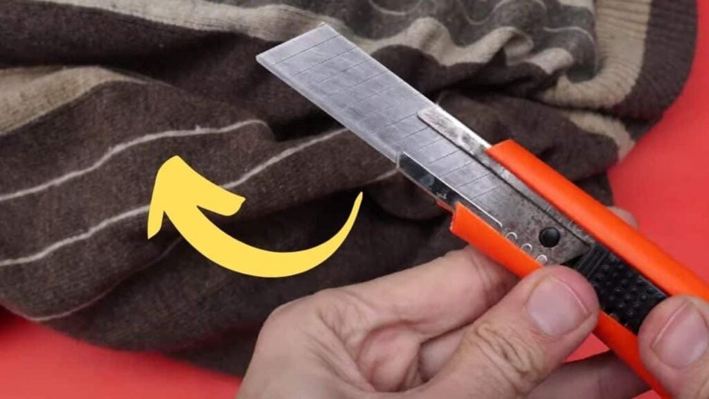 How To Remove Lint & Dust From Clothes