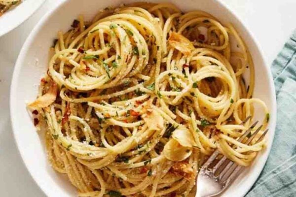 Ina Garten's 5-Star Spaghetti Aglio e Olio, homemade and freshly served