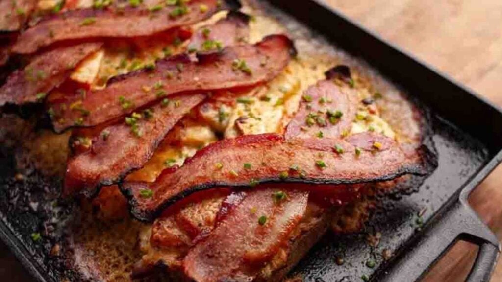 Kentucky Hot Brown, homemade and freshly served