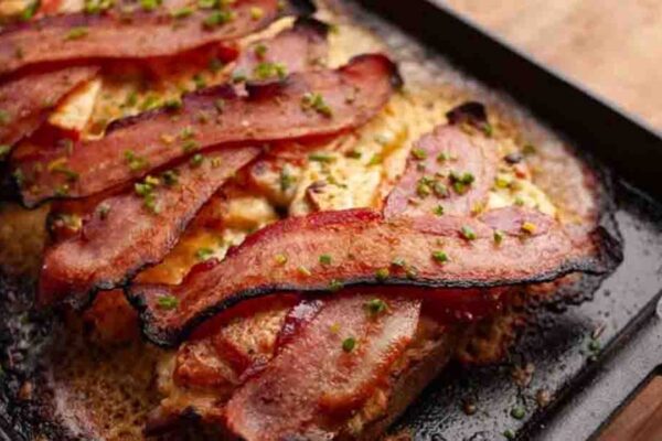 Kentucky Hot Brown, homemade and freshly served