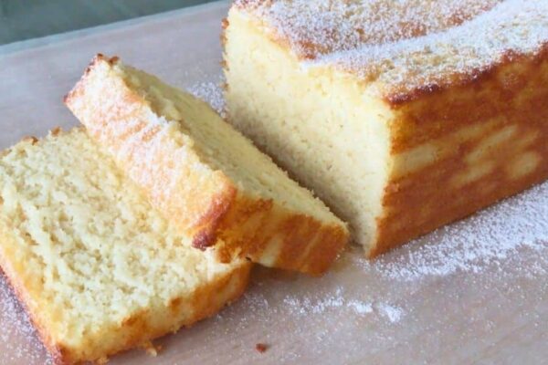 Keto Yogurt Almond Cake, homemade and freshly served