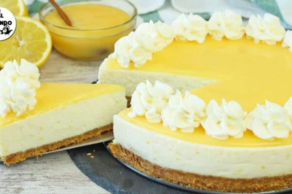 No-Bake Lemon Cheesecake, homemade and freshly served