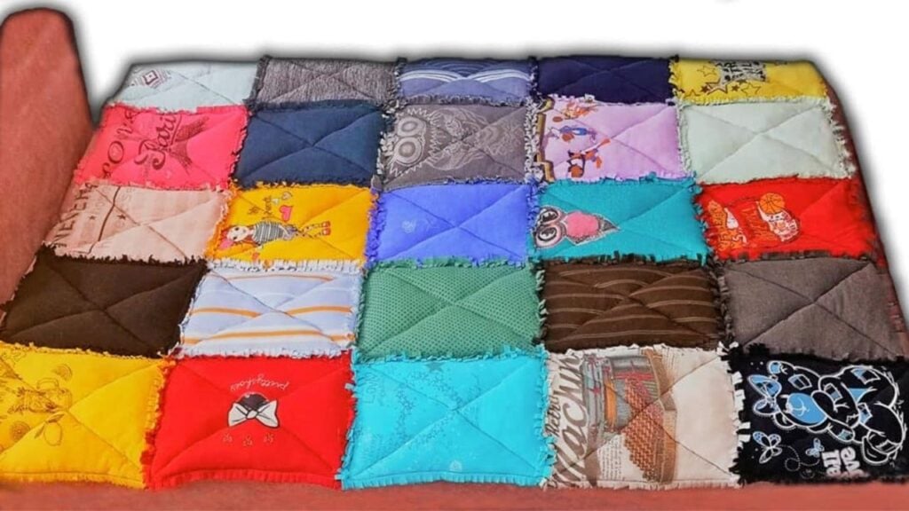 Finished Making a Wool Quilt from Old T-Shirts, a completed DIY project