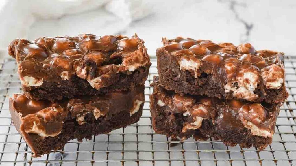 Marshmallow Brownie, homemade and freshly served