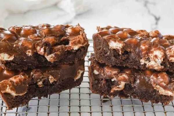 Marshmallow Brownie, homemade and freshly served