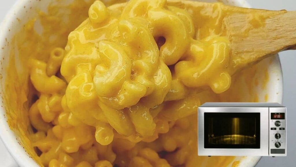 Microwave Mac and Cheese in a Mug, homemade and freshly served