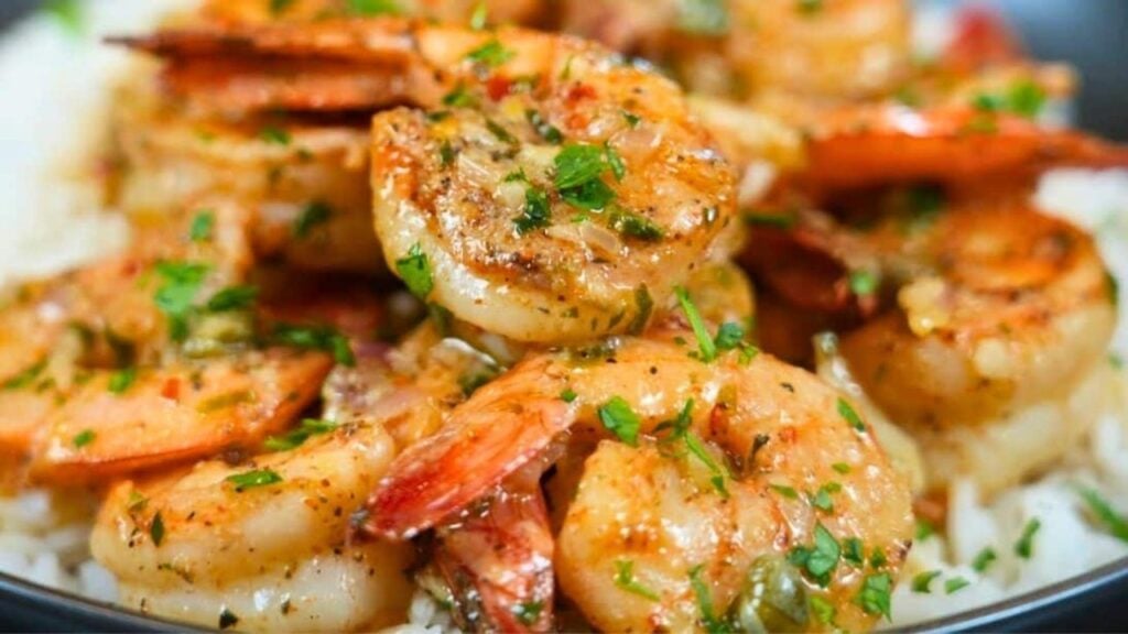Most Flavorful Garlic Butter Shrimp, homemade and freshly served