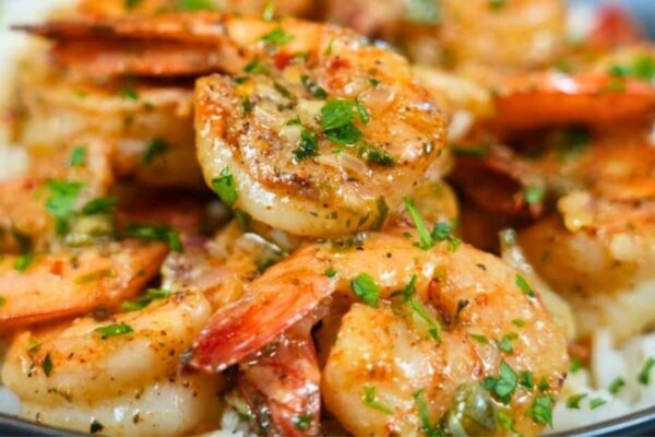 Most Flavorful Garlic Butter Shrimp, homemade and freshly served