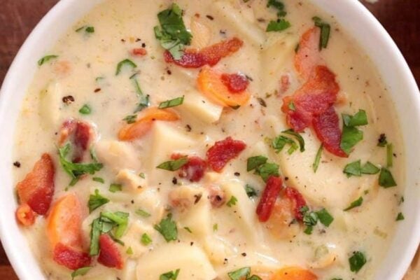 New England Creamy Clam Chowder Soup, homemade and freshly served