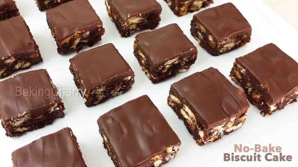 No-Bake Biscuit Cake Bites, homemade and freshly served