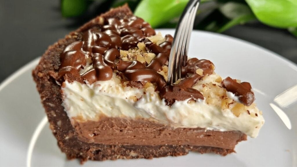 No-Bake Cream Cheese Chocolate Cake, homemade and freshly served