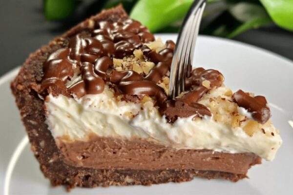 No-Bake Cream Cheese Chocolate Cake, homemade and freshly served