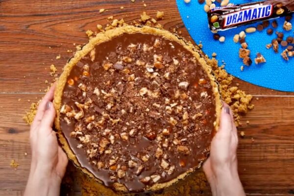 No-Bake Snickers Pie, homemade and freshly served