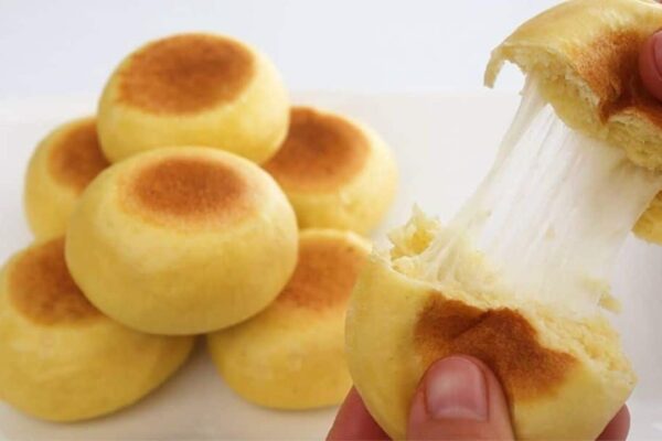 No-Bake Soft and Fluffy Cheese Bread, homemade and freshly served