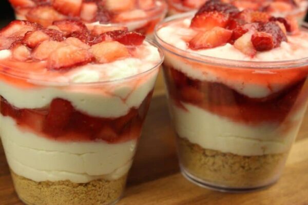 No-Bake Strawberry Cheesecake Cups, homemade and freshly served