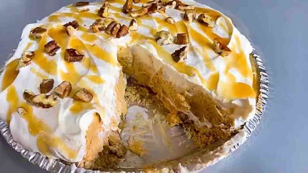 No-Bake Turtle Pumpkin Pie, homemade and freshly served