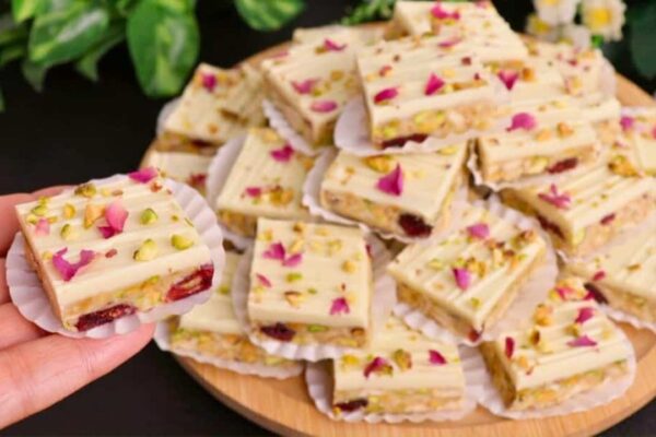 No-Bake White Chocolate Bars