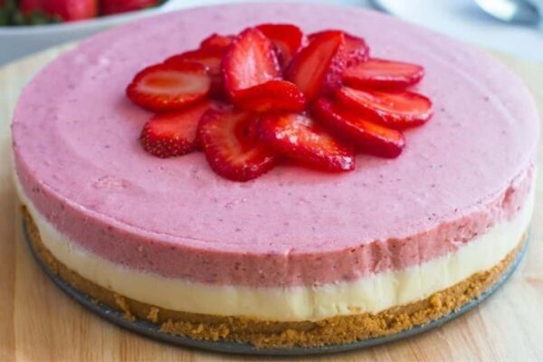 No-Bake White Chocolate Strawberry Mousse Cake, homemade and freshly served