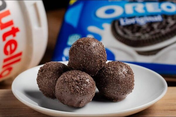 3-Ingredient Nutella Truffles, homemade and freshly served