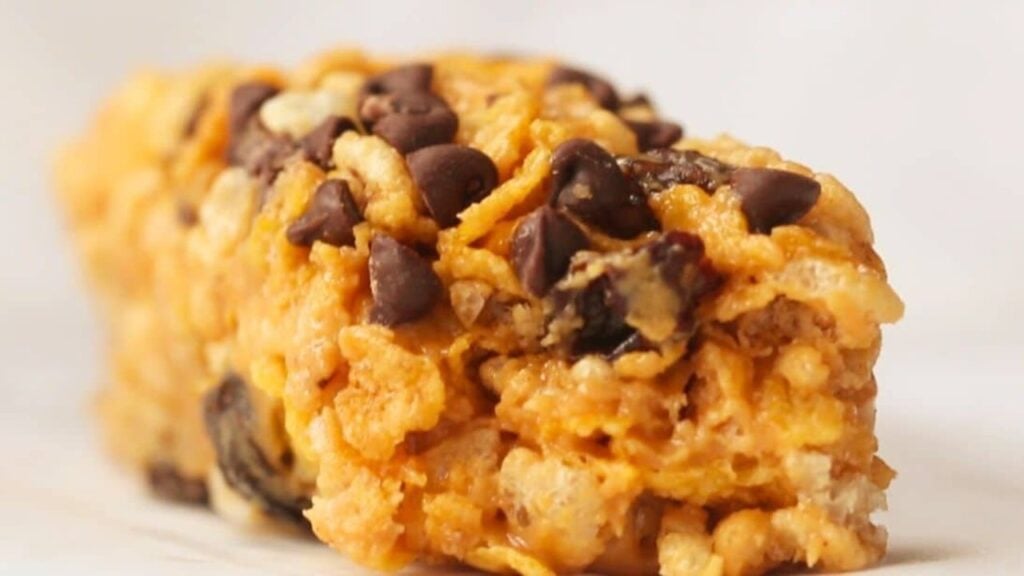On-The-Go Cereal Bars, homemade and freshly served
