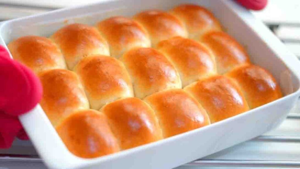 One-Hour Dinner Rolls, homemade and freshly served