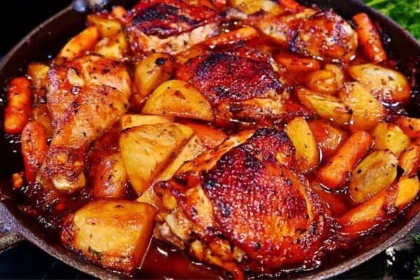 One Pan Honey Garlic Chicken & Veggies, homemade and freshly served