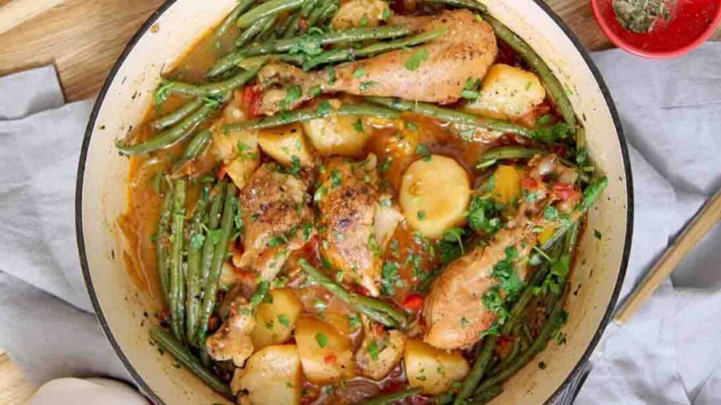 One-Pan Italian Chicken and Potatoes, homemade and freshly served
