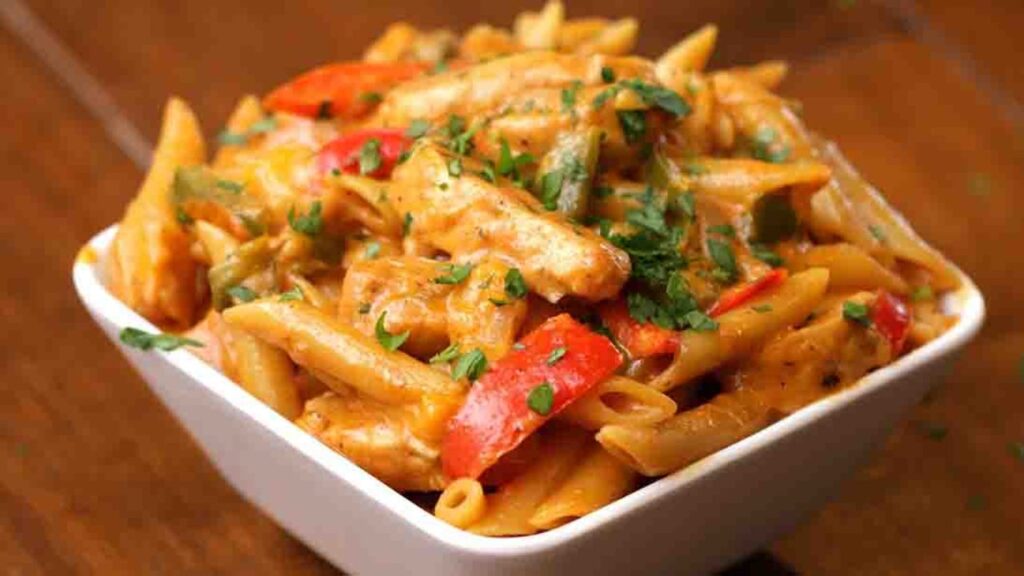 One-Pot Chicken Fajita Pasta, homemade and freshly served