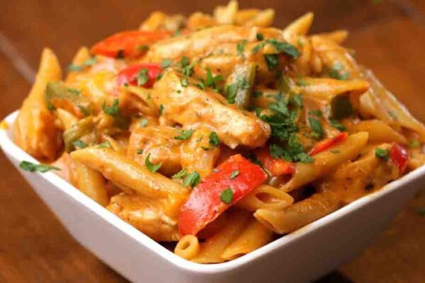 One-Pot Chicken Fajita Pasta, homemade and freshly served