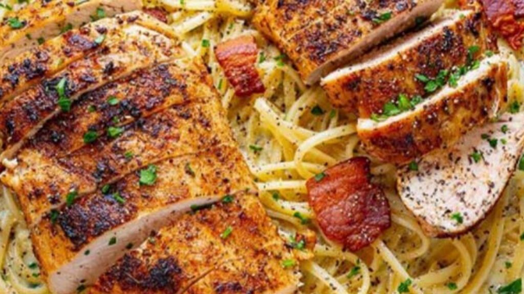 One Pot Creamy Cajun Chicken, homemade and freshly served