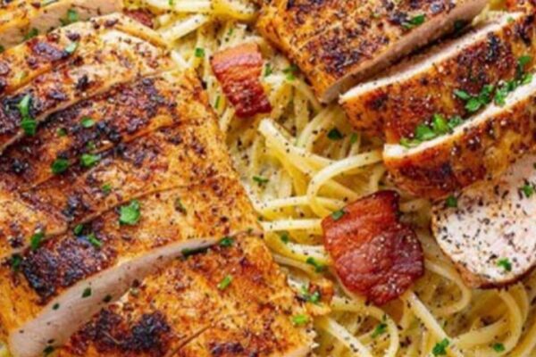 One Pot Creamy Cajun Chicken, homemade and freshly served