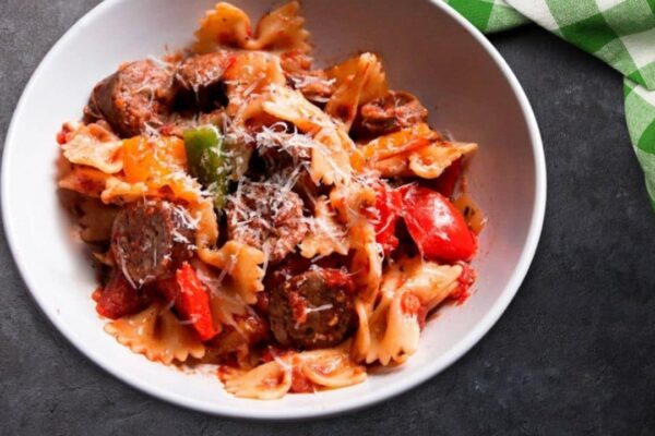 One-Pot Sausage and Peppers Pasta, homemade and freshly served
