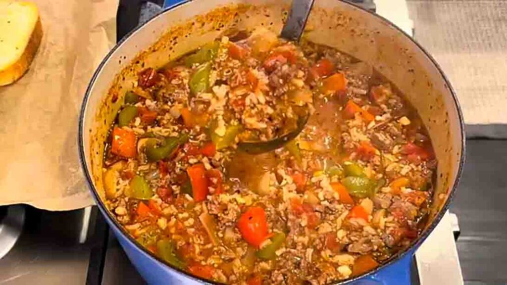 One-Pot Stuffed Pepper Soup, homemade and freshly served