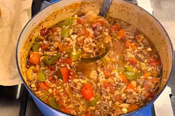 One-Pot Stuffed Pepper Soup, homemade and freshly served