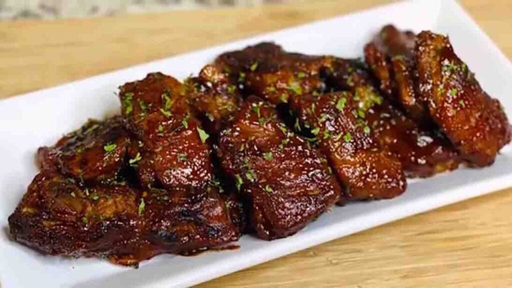 Oven Baked Ribs, homemade and freshly served