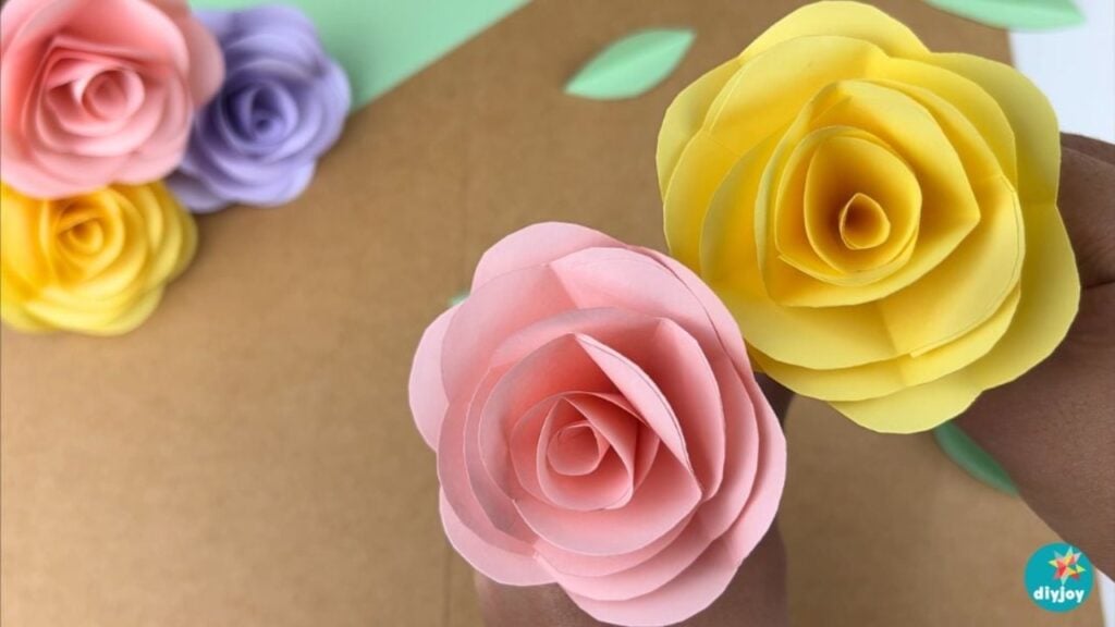Paper Rose Tutorial Step-by-Step — easy step-by-step DIY tutorial.
