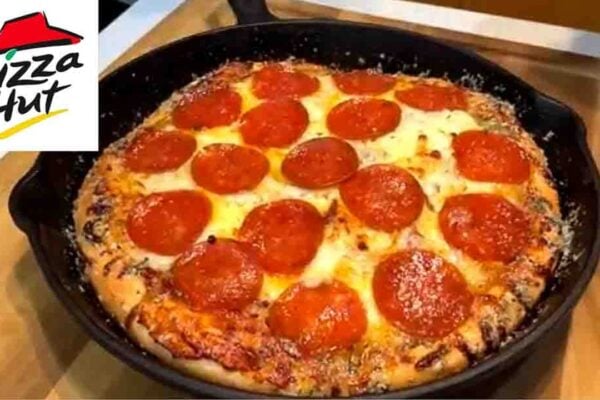 Pizza Hut Pan Pizza At Home, homemade and freshly served