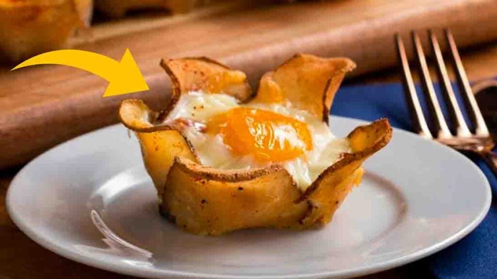 Potato Flower Breakfast Cups, homemade and freshly served