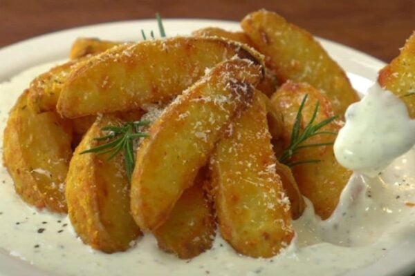 2-Way Potato Wedges with Cream Cheese Dip, homemade and freshly served