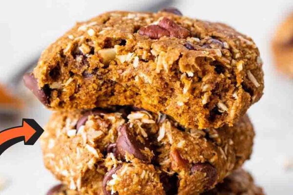 Pumpkin Oatmeal Power Cookies, homemade and freshly served