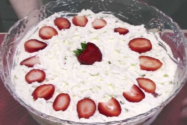 Punch Bowl Cake, homemade and freshly served