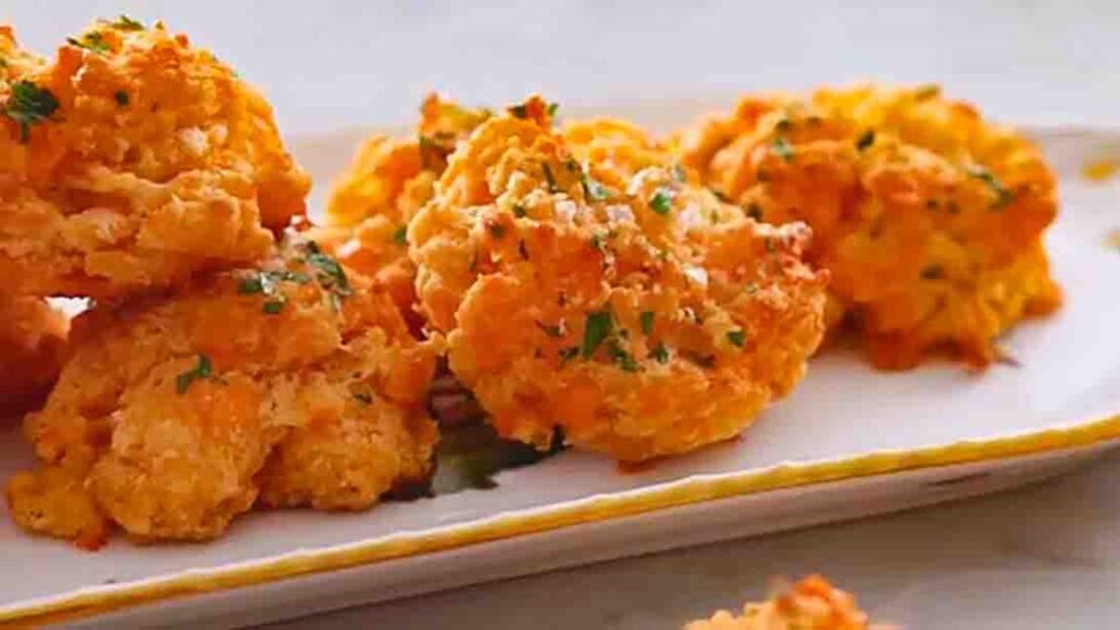 Quick and Easy Cheddar Biscuits, homemade and freshly served