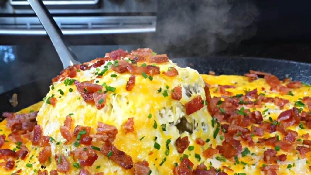 Quick and Easy Fully Loaded Hash Brown Casserole, homemade and freshly served
