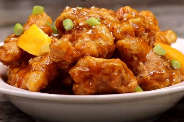 Quick and Easy Orange Chicken, homemade and freshly served