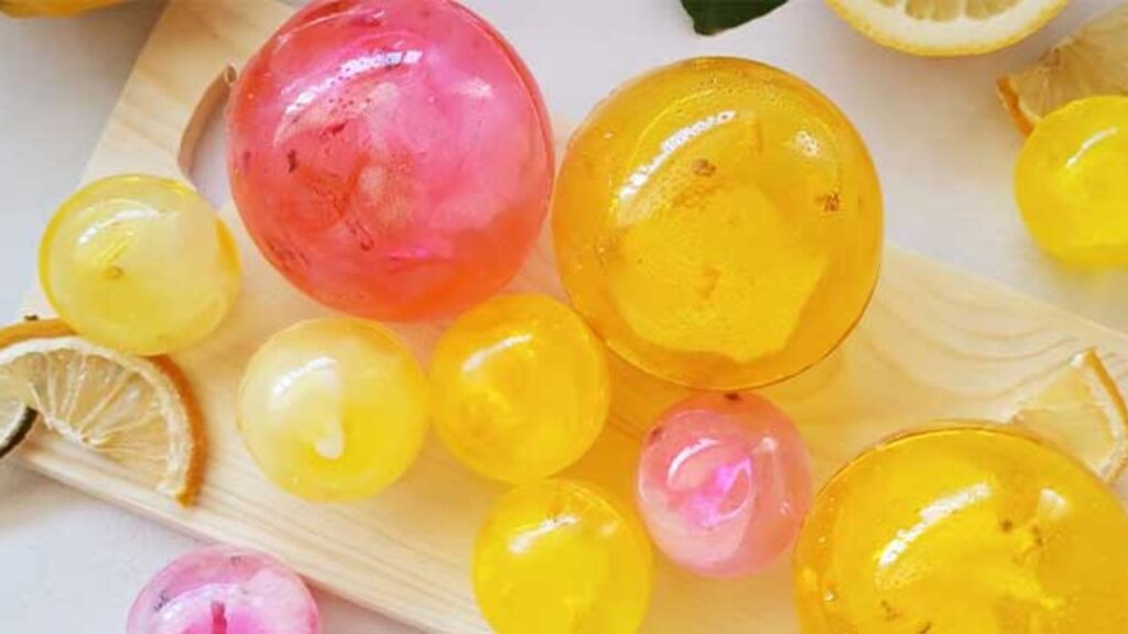 Refreshing Lemonade Bomb, homemade and freshly served