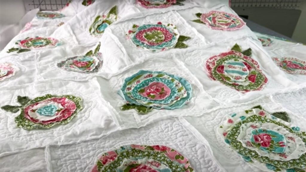Finished a Rose Garden Quilt, a completed DIY project